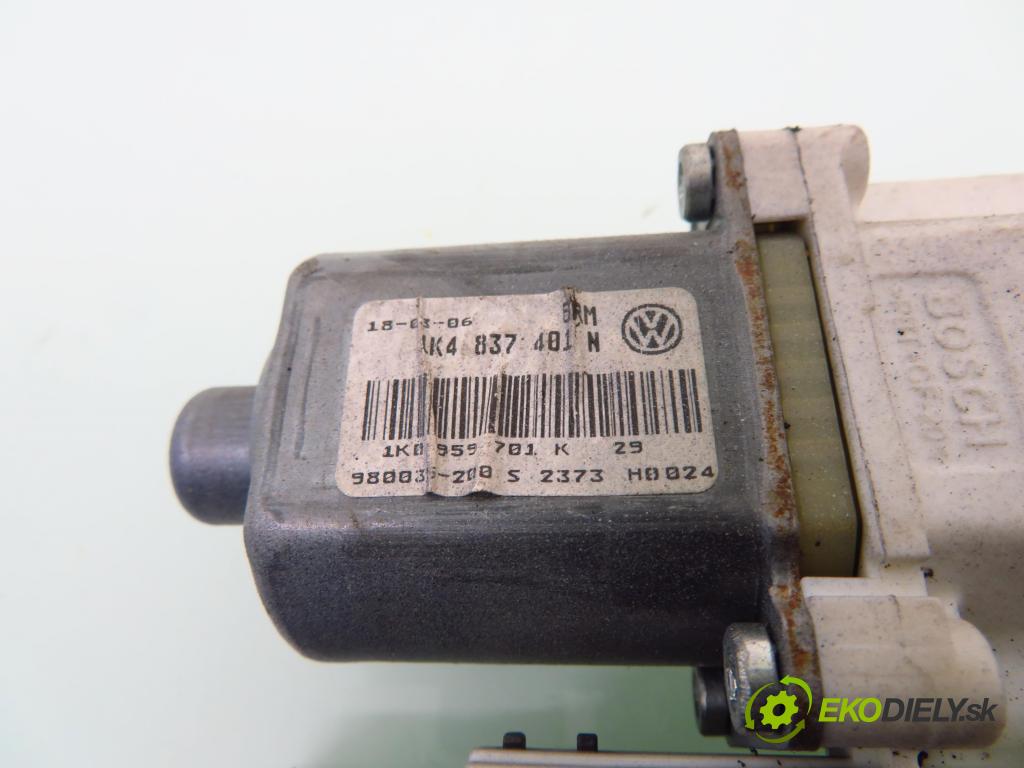 VW GOLF V (1K1) HB 2006 77,00 1.9 TDI - BXE 1896,00 motorek sťahovaní oken LP 1K4837401N ; 1K0959701K ; 1K0959793G