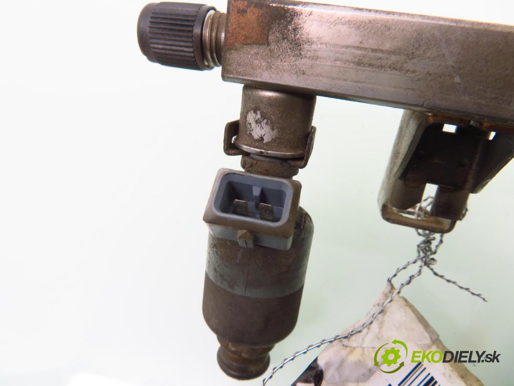 OPEL ASTRA G Kombi (T98) KOMBI 2000 74,00 1.6 16V 100 - X 16 XEL 1598,00 Lišta vstrekovacia 17091762 (Vstrekovacie lišty)