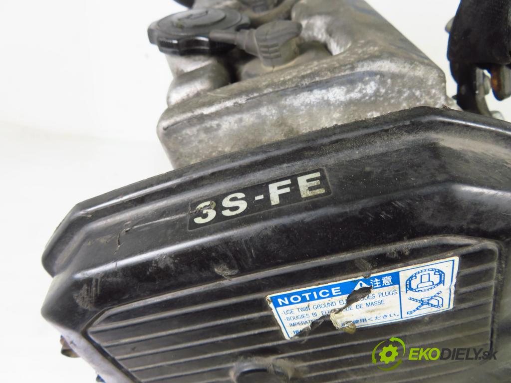 TOYOTA RAV 4 I (_A1_) SUV 1994 95,00 2.0 4WD - 3S-FE 1998,00 Motor benz. 3SFE