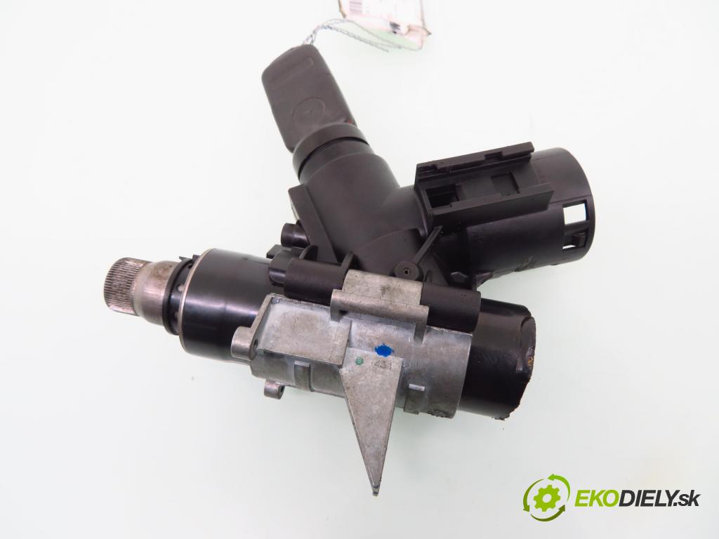 MERCEDES-BENZ KLASA A (W168) HB 1999 66,00 1.7 CDI 90 1689,00 spinačka  (Spínacie skrinky a kľúče)