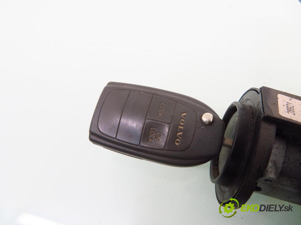 VOLVO S40 I (VS) SEDAN 1997 85,00 1.8 - B 4184 S3 1731,00 spinačka  (Spínacie skrinky a kľúče)