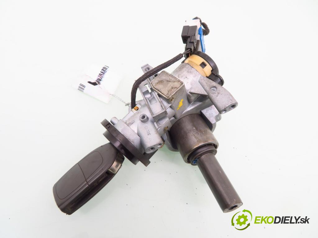 VOLVO S40 I (VS) SEDAN 1997 85,00 1.8 - B 4184 S3 1731,00 spinačka  (Spínacie skrinky a kľúče)