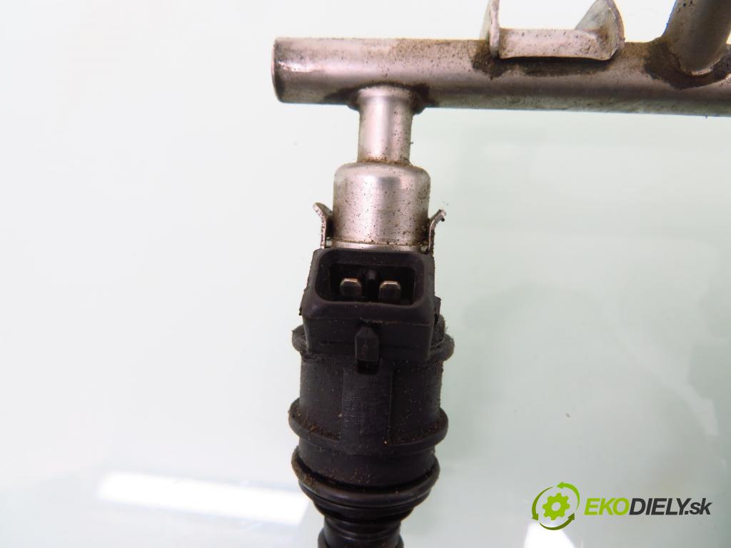 OPEL ZAFIRA A Nadwozie Wielkopojemne (MPV) (T98)  MINIVAN 2000 85,00 1.8 16V 116 - X 18 XE1 1796,00 Lišta vstrekovacia 90536149 ; 5WK93151 (Vstrekovacie lišty)