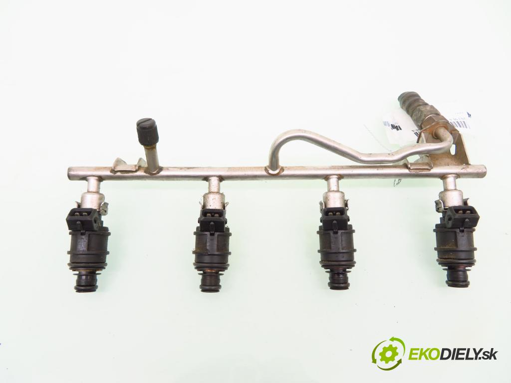 OPEL ZAFIRA A Nadwozie Wielkopojemne (MPV) (T98)  MINIVAN 2000 85,00 1.8 16V 116 - X 18 XE1 1796,00 Lišta vstrekovacia 90536149 ; 5WK93151 (Vstrekovacie lišty)