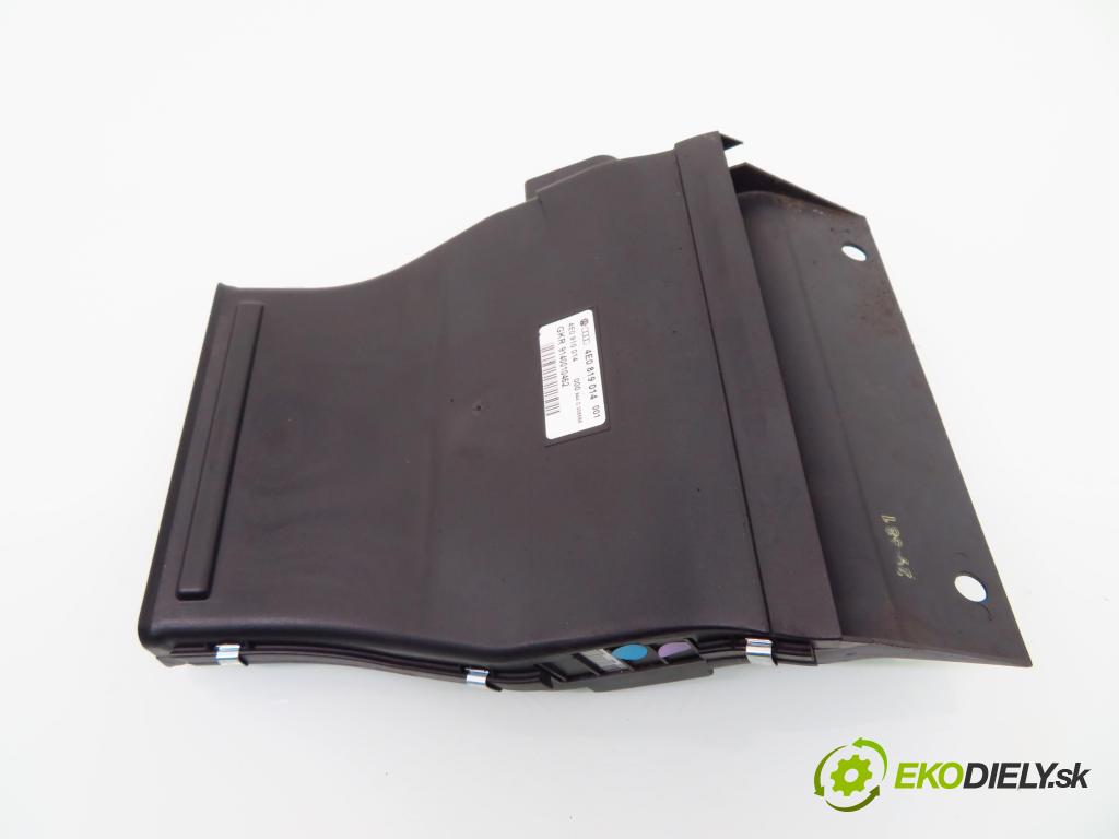 AUDI A8 D3 (4E2, 4E8) SEDAN 2003 202,00 4.0 TDI quattro - ASE 3936,00 topné těleso radiátor topení elektrická 4E0819014 (Radiátory topení)