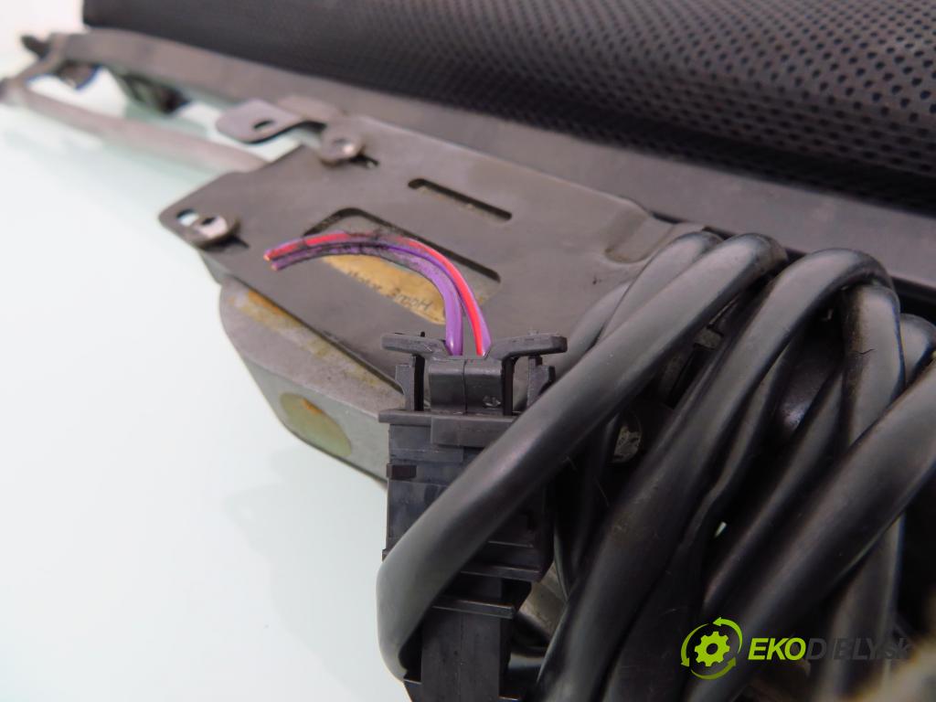 AUDI A8 D3 (4E2, 4E8) SEDAN 2003 202,00 4.0 TDI quattro - ASE 3936,00 Roleta okna  (Ostatné)