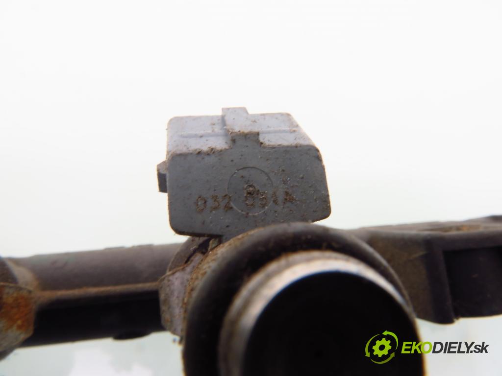 FIAT PUNTO (188_) HB 1999 44,00 1.2 60 - 188 A4.000 1242,00 Lišta vstrekovacia 032031A ; 3219018301 (Vstrekovacie lišty)