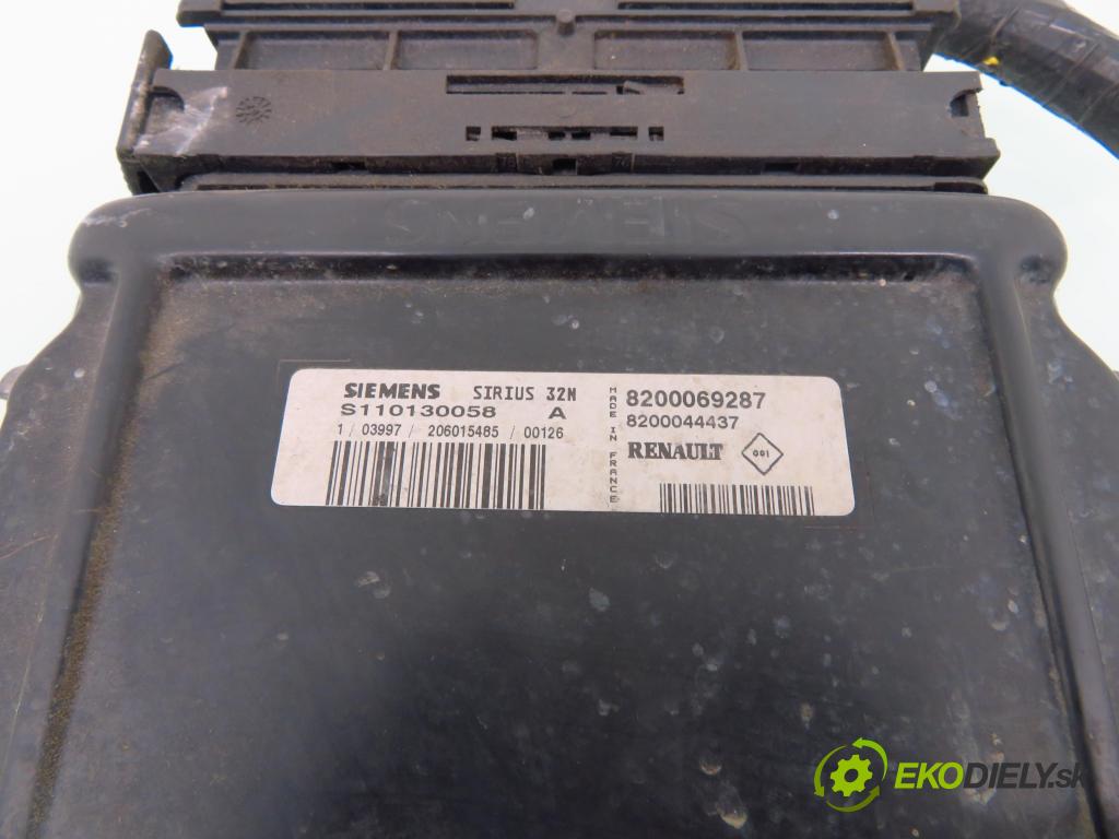RENAULT CLIO II (BB_, CB_) HB 2000 72,00 1.4 16V (B/CB0P) - K4J 710 1390,00 řídící jednotka motora S110130058A ; 8200069287