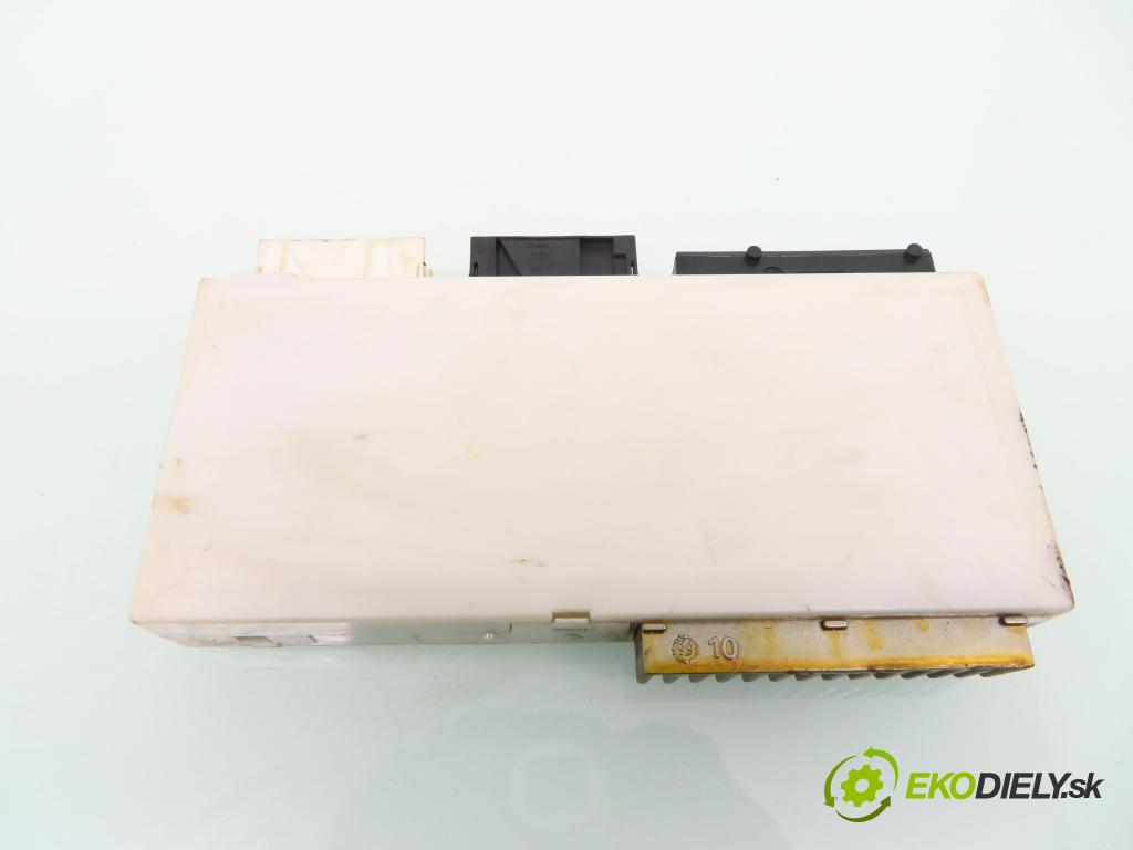 BMW 7 (E38) SEDAN 2000 142,00 730 d - M57 D30 (306D1) 2926,00 MODUL komfortu 6901228 ; 5DK00704717