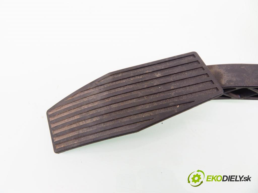 OPEL ASTRA G liftback (T98) LIFTBACK 2001 66,00 1.4 - Z 14 XEP 1364,00 Potenciometer plynu 9157998BK ; 6PV00811200 (Pedále)