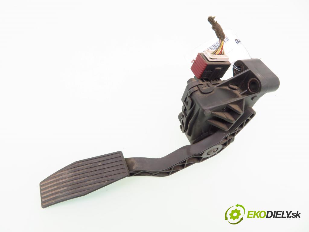 OPEL ASTRA G liftback (T98) LIFTBACK 2001 66,00 1.4 - Z 14 XEP 1364,00 Potenciometer plynu 9157998BK ; 6PV00811200 (Pedále)