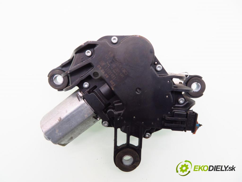 OPEL ASTRA H (A04) HB 2005 77,00 1.6 - Z 16 XEP 1598,00 motorek stěrače ZADNÍ: 0390201591 ; 13105981