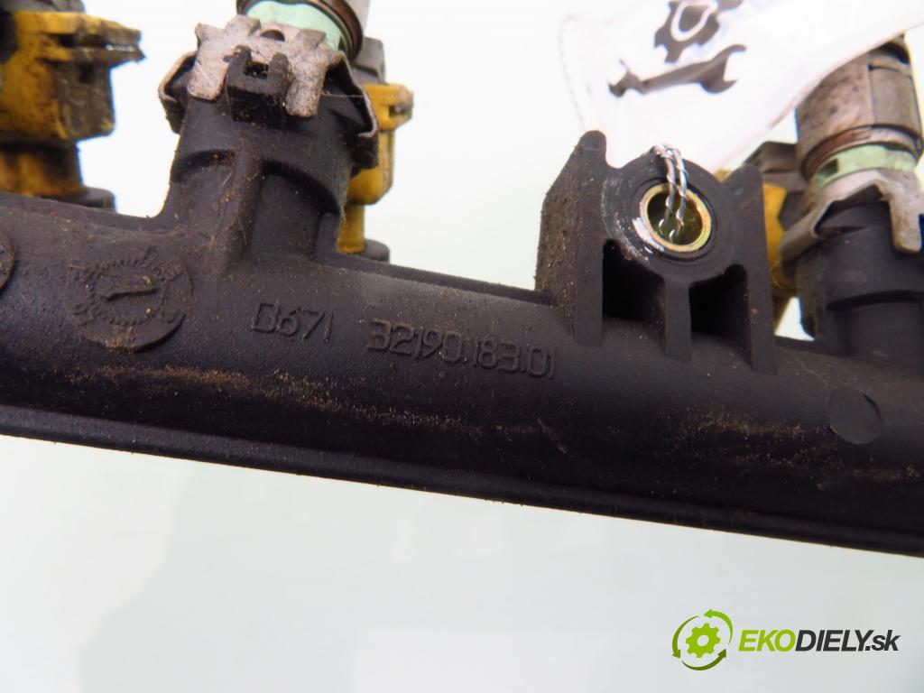 FIAT PUNTO (188_) HB 2003 59,00 1.2 16V 80 - 188 A5.000 1242,00 Lišta vstrekovacia 032031A ; 3219018301 (Vstrekovacie lišty)