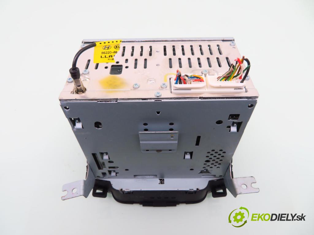 HYUNDAI i30 (GD) KOMBI 2017 94,00 1.6 CRDi - D4FB 1582,00 RADIO CD 96170A6210GU