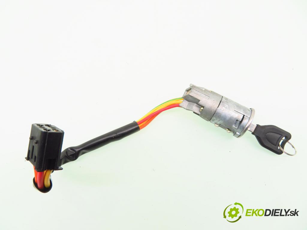 RENAULT SCENIC I (JA0/1_) MINIVAN 2000 79,00 1.6 - K4M 700 1598,00 spinačka  (Spínacie skrinky a kľúče)