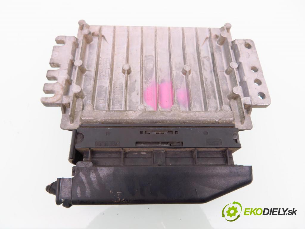 RENAULT SCENIC I (JA0/1_) MINIVAN 2000 79,00 1.6 16V 107 - K4M 700 1598,00 řídící jednotka motora S110010004C ; 8200046482 ; 7700114024
