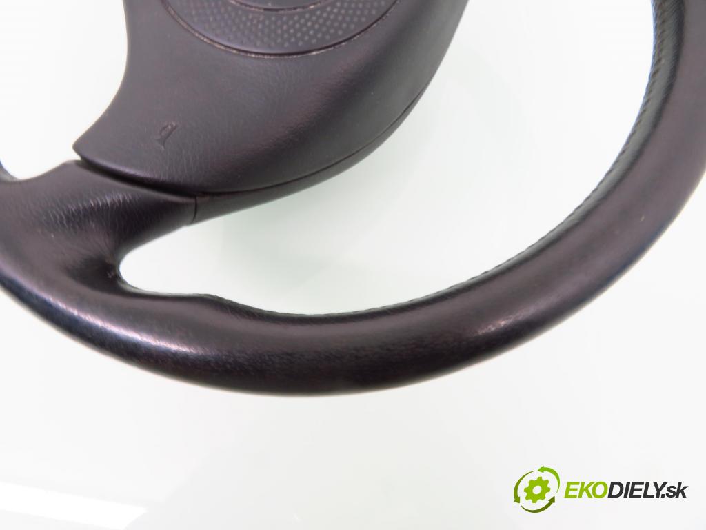 AUDI A4 (8D2, B5) SEDAN 1998 74,00 1.6 8V 100 - ADP 1595,00 Volant  (Volanty)