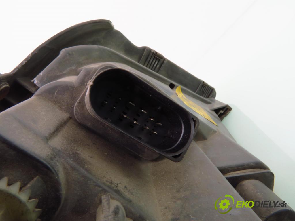 VW SHARAN (7M8, 7M9, 7M6) MINIVAN 2001 85,00 1.9 TDI PD 115 - AUY 1896,00 Svetlo LP 0301182271 ; 7M3941015S ; 7M3907391