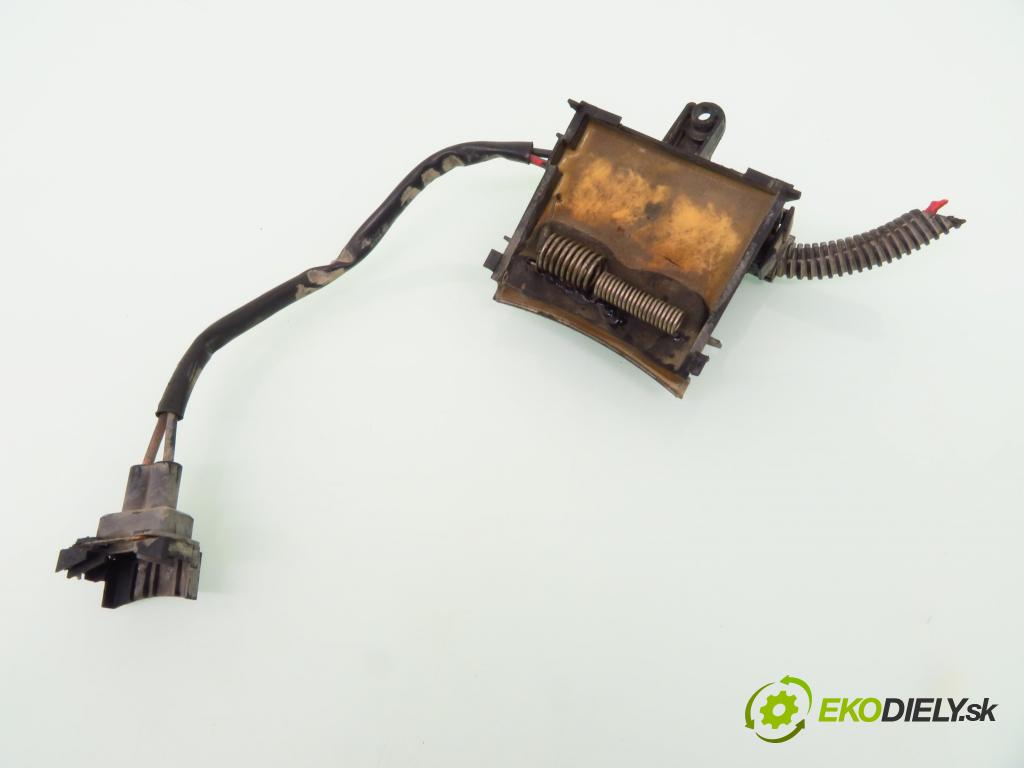 OPEL SIGNUM KOMBI 2003 90,00 1.8 - Z 18 XE 1796,00 rezistor / reostat ventilátora 1379151