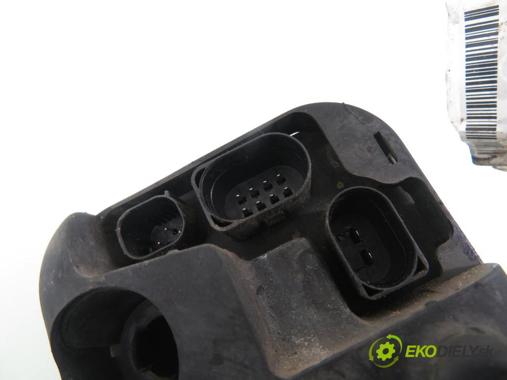 VW GOLF PLUS (5M1, 521) HB 2006 103,00 2.0 TDI - BMM 1968,00 Webasto 1K0815007BQ ; 9008357G ; 9019084A (Webasto ohřívače)