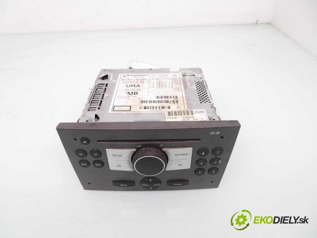 OPEL VECTRA C (Z02) LIFTBACK 2006 110,00 1.9 CDTI - Z 19 DTH 1910,00 RADIO CD 13190853 ; CD30 ; 13208193