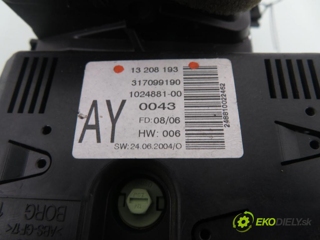 OPEL VECTRA C (Z02) LIFTBACK 2006 110,00 1.9 CDTI - Z 19 DTH 1910,00 RADIO CD 13190853 ; CD30 ; 13208193
