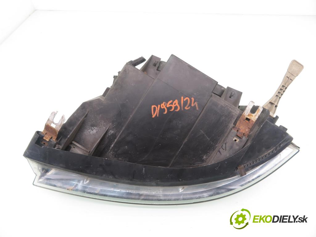 VW SHARAN (7M8, 7M9, 7M6) MINIVAN 2001 85,00 1.9 TDI PD 115 - AUY 1896,00 Svetlo PP 0301182202 ; 7M3941016AB