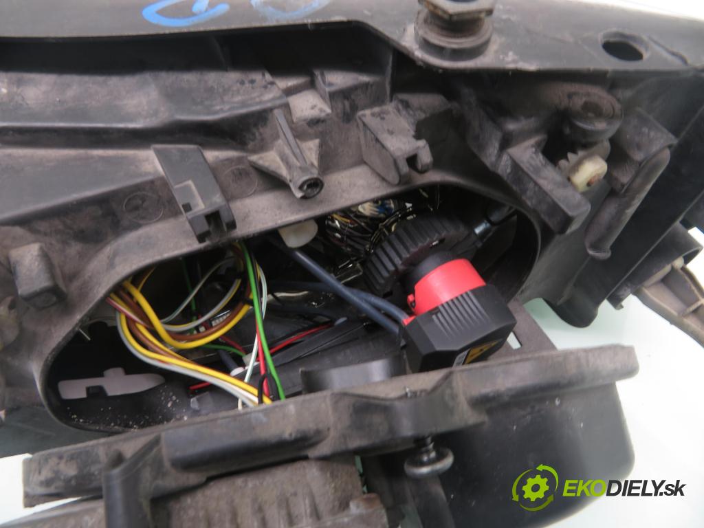SEAT ALHAMBRA (7V8, 7V9) MINIVAN 1997 85,00 1.9 TDI PD 115 - AUY 1896,00 Svetlo PP 0301182272 ; 7M3941016S ; 1307329068