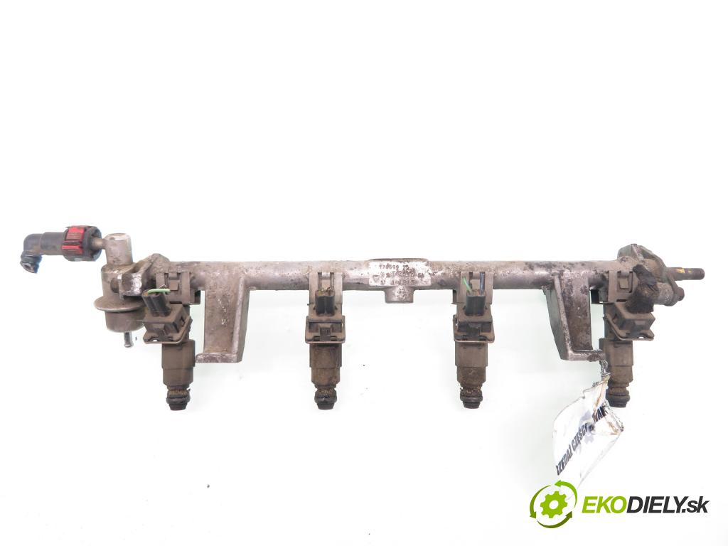 FORD FOCUS (DAW, DBW) HB 2000 85,00 1.8 16V - EYDB 1796,00 lišta vstřikovací 0280155819 ; 988FDA ; 98F9H487GA (Vstřikovací lišta)