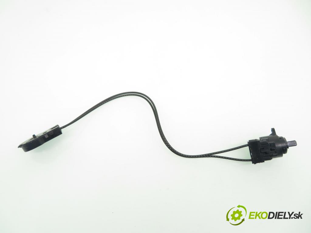 FORD FOCUS (DAW, DBW) HB 2000 85,00 1.8 16V - EYDB 1796,00 Lanko panel kúrenia 98AB11504AH