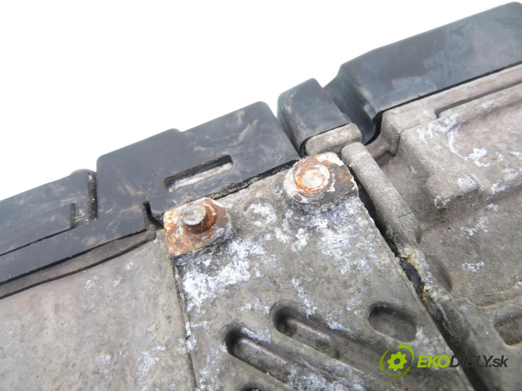 RENAULT SCENIC II (JM0/1_) MINIVAN 2003 60,00 1.5 dCi (JM0F) - K9K 722 1461,00 Webasto 66888F ; 66724B (Webasto (nezávislé kúrenie))