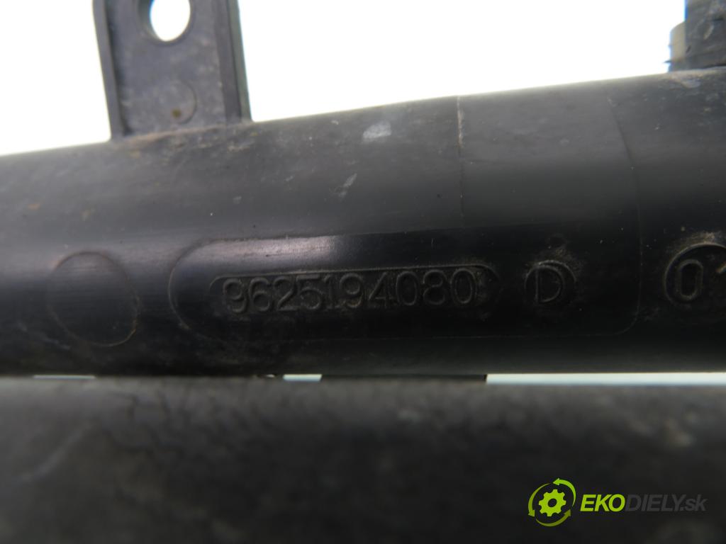 PEUGEOT 206 liftback (2A/C) HB 1998 44,00 1.1 60 - HFZ 1124,00 Lišta vstrekovacia 9625194080D (Vstrekovacie lišty)