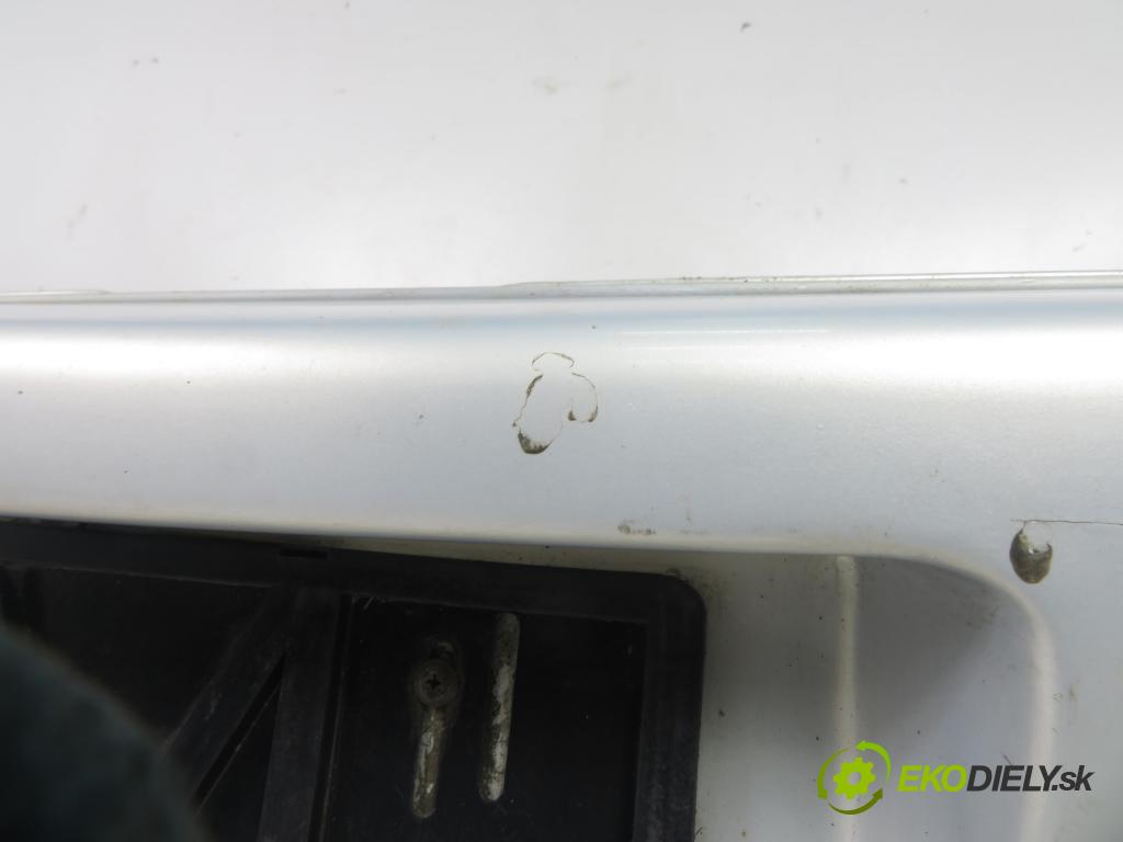 VW GOLF IV (1J1) HB 1998 66,00 1.9 TDI - AGR 1896,00 nárazník zadní část USA