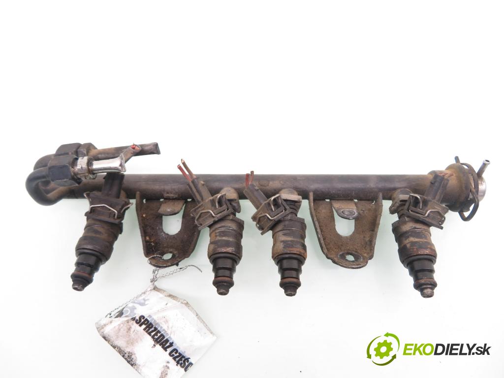 AUDI 80 Avant (8C, B4) KOMBI 1995 85,00 2.0 E - ABK 1984,00 Lišta vstrekovacia 037906031P ; 0280160507 (Vstrekovacie lišty)