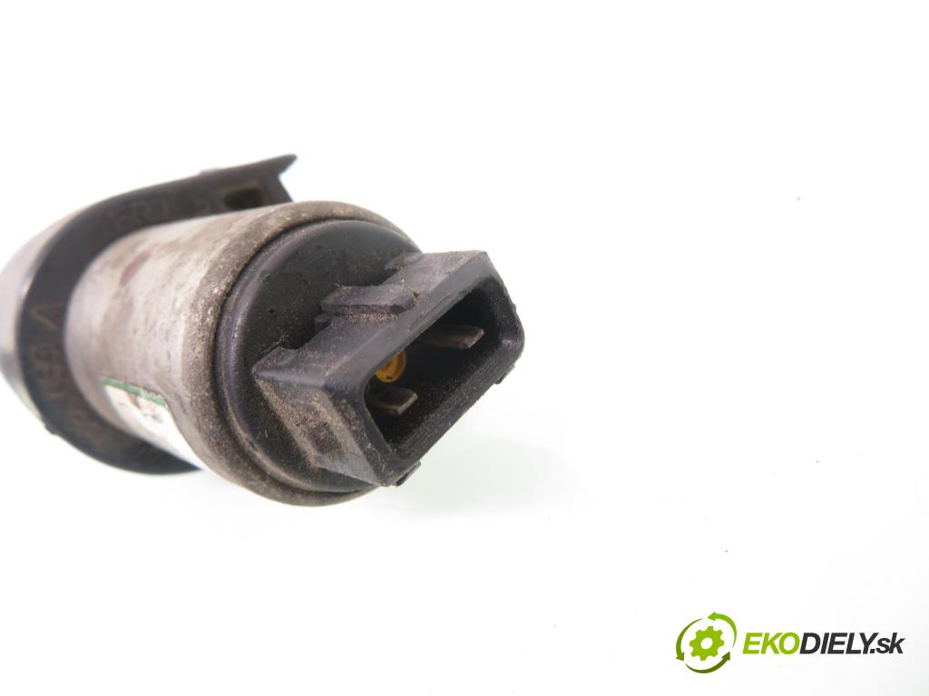 AUDI 80 Avant (8C, B4) KOMBI 1995 85,00 2.0 E - ABK 1984,00 motorek krokový 037906457D (Krokové motorky)