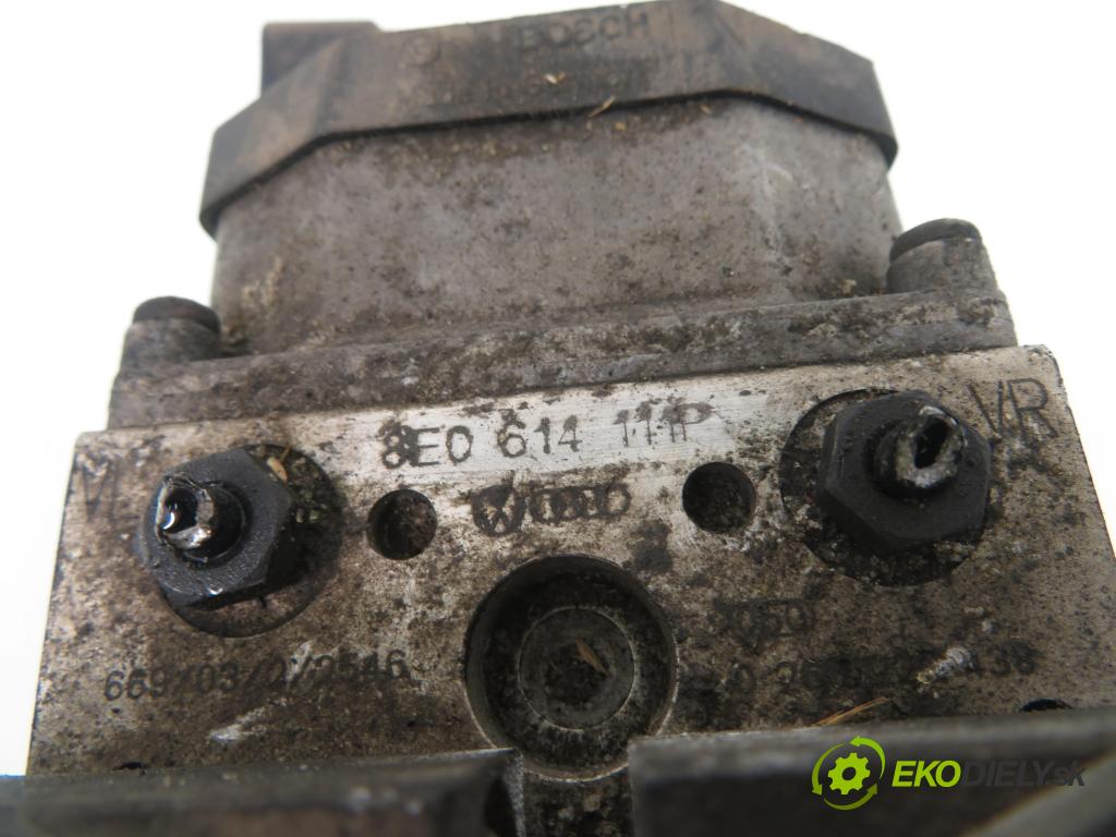 VW PASSAT B5 (3B2) SEDAN 1998 92,00 1.8 20 125 - APT 1781,00 Pumpa ABS 0273004133 ; 8E0614111P (Pumpa ABS)