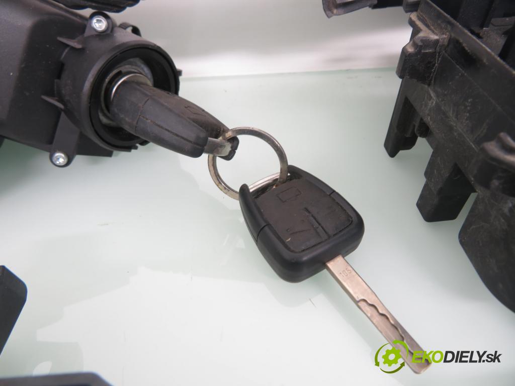 OPEL SIGNUM KOMBI 2003 90,00 1.8 - Z 18 XE 1796,00 spinačka / imobilizéra IMMO / Riadiaca jednotka 55352666 ; 13132473 ; 24443147