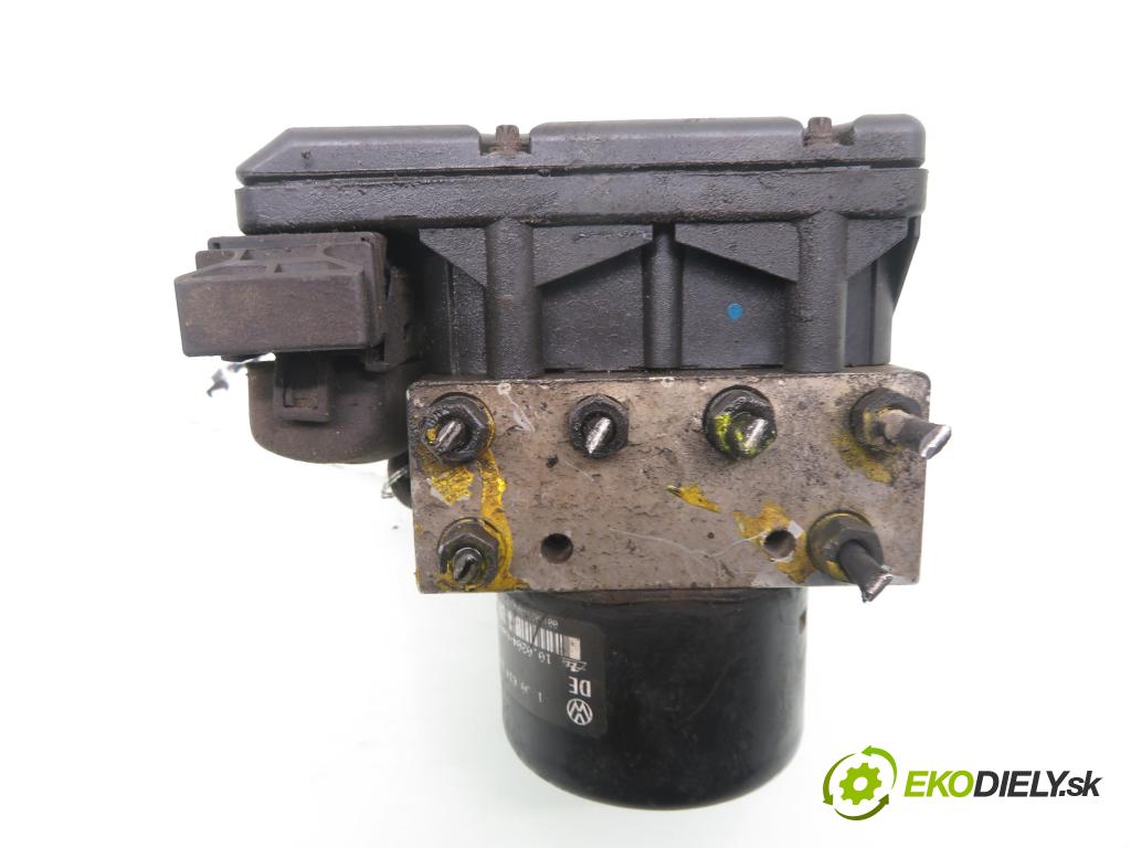 SKODA OCTAVIA I (1U2) SEDAN 1997 92,00 1.8 - AGN 1781,00 Pumpa ABS 1J0907379A ; 1J0614217A (Pumpa ABS)