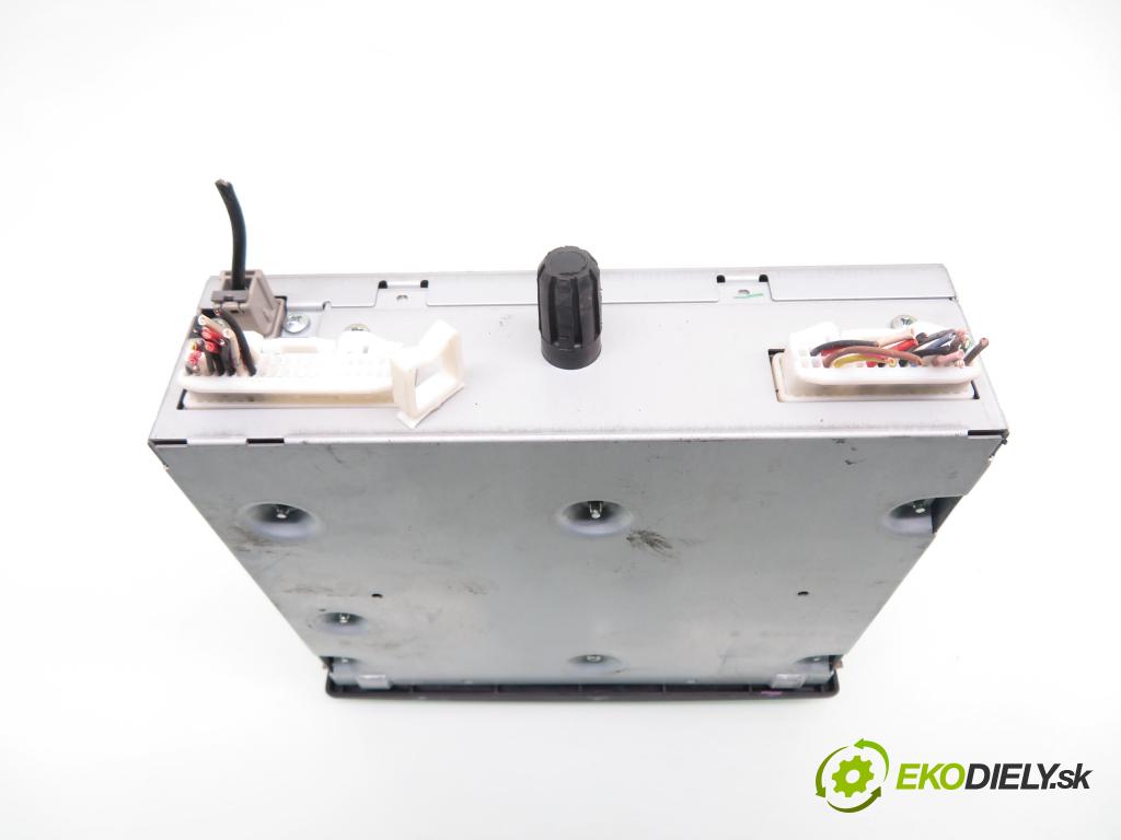 RENAULT LAGUNA II Grandtour (KG0/1_) KOMBI 2005 88,00 1.9 dCi (KG0G) - F9Q 670 1870,00 čítač navigácie 8200751298 ; CCA2251R (Ostatné)