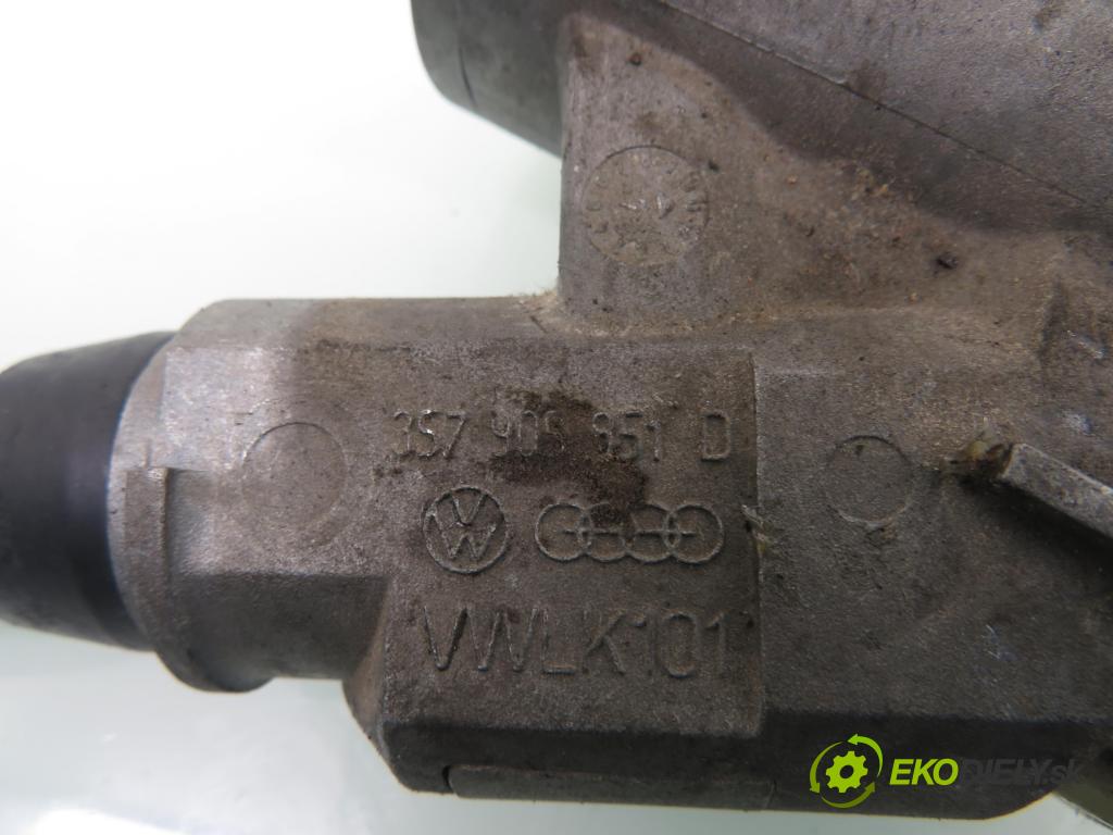 VW GOLF III Variant (1H5) KOMBI 1998 66,00 1.9 TDI - ALE 1896,00 spinačka / zámky 357905851D