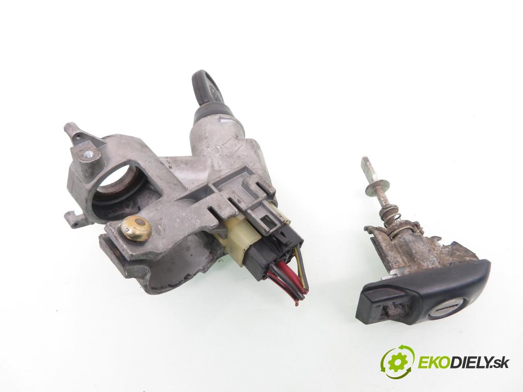 VW GOLF III Variant (1H5) KOMBI 1998 66,00 1.9 TDI - ALE 1896,00 spinačka / zámky 357905851D