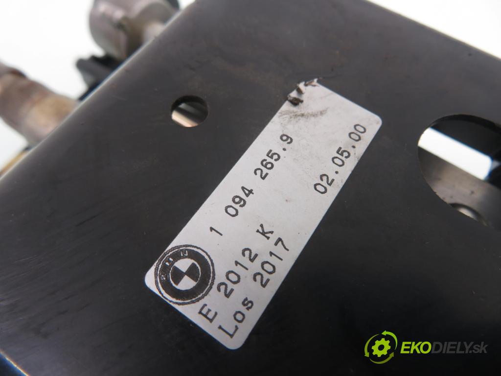 BMW 7 (E38) SEDAN 2000 142,00 730 d - M57 D30 (306D1) 2926,00 Hriadeľ, tyč volantu 10942659 ; 0390201666 ; 0390201667 (Tyče riadenia (volantu))