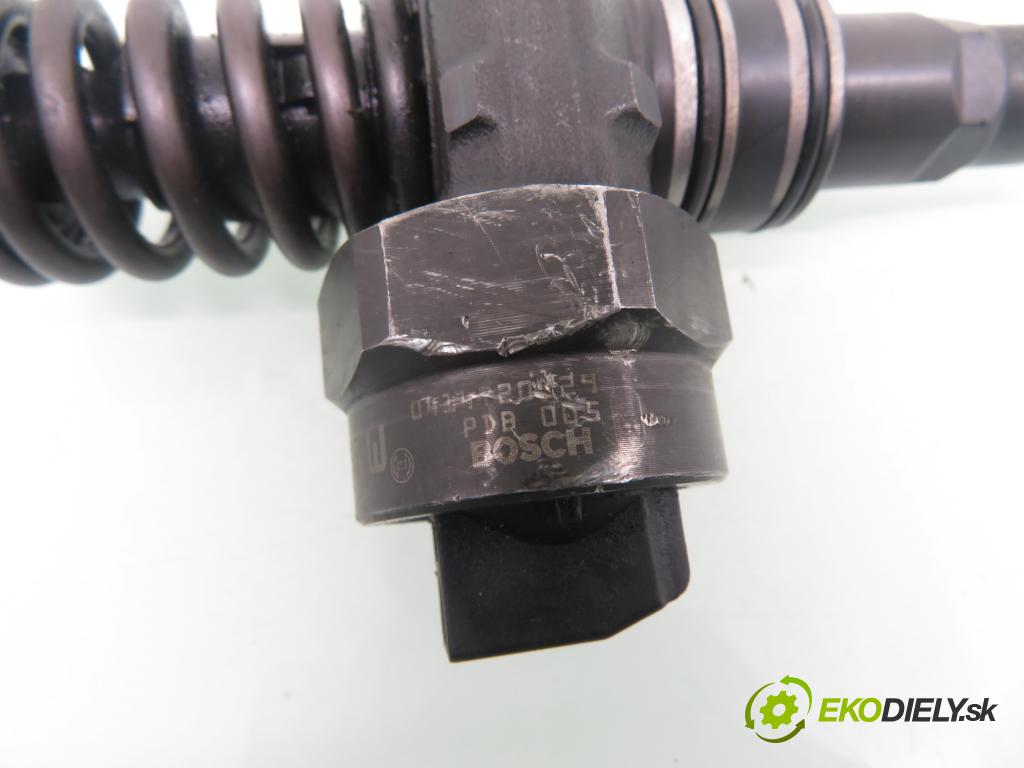 SEAT ALHAMBRA (7V8, 7V9) MINIVAN 1997 85,00 1.9 TDI PD 115 - AUY 1896,00 Vstrekovač 038130073AC ; 0414720029 (Vstrekovače)