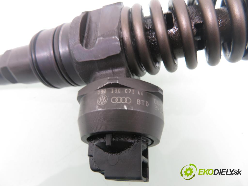 VW GOLF V (1K1) HB 2006 77,00 1.9 TDI - BXE 1896,00 Vstrekovač 038130073AG ; 0414720215 (Vstrekovače)