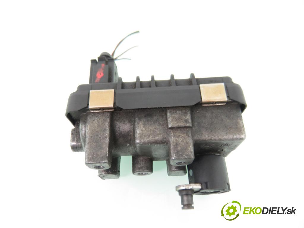 FORD MONDEO III (B5Y) SEDAN 2005 85,00 2.0 16V 115 TDDi / TDCi - D6BA 1998,00 nastavovač turba 712120 ; 6NW008412 (Ostatní)