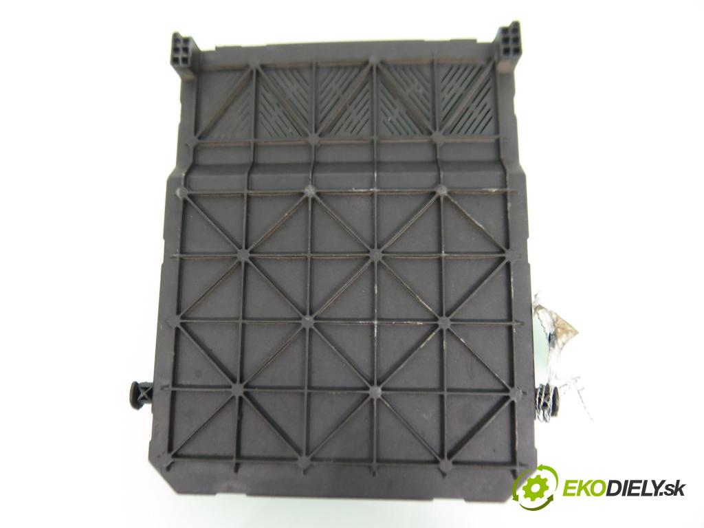 CITROEN XSARA PICASSO (N68) MINIVAN 2003 66,00 2.0 HDi 8V 90 - RHY 1997,00 MODUL BSI S118085320 ; 9649627780