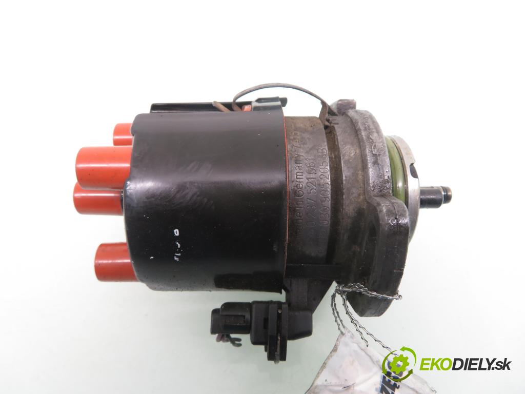 SKODA OCTAVIA I (1U2) SEDAN 1998 55,00 1.6 - AEE 1598,00 rozdělovač ZAPALOVÁNÍ 0237521061 ; 030905205AB