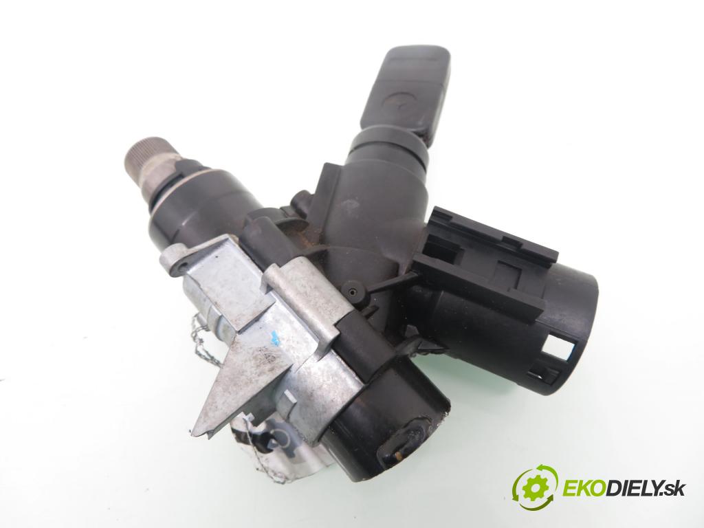 MERCEDES-BENZ KLASA A (W168) HB 2002 70,00 A 170 CDI 95 - OM 668.942 1689,00 spinačka  (Spínacie skrinky a kľúče)