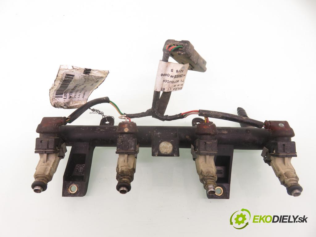 PEUGEOT 206 liftback (2A/C) HB 2000 55,00 1.4 i 75 -  KFX 1361,00 Lišta vstrekovacia 9625194080D ; 0280155795 ; 9629092880 (Vstrekovacie lišty)