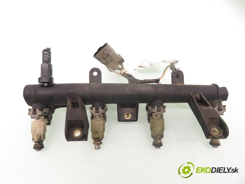 PEUGEOT 206 liftback (2A/C) HB 2000 55,00 1.4 i 75 -  KFX 1361,00 Lišta vstrekovacia 9625194080D ; 0280155795 ; 9629092880 (Vstrekovacie lišty)